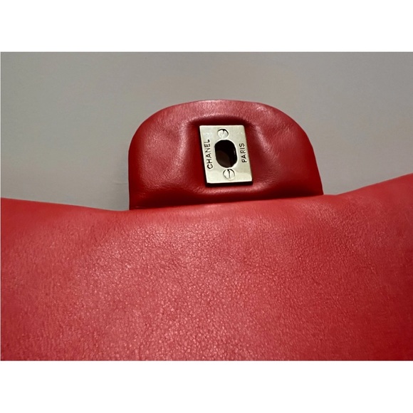 Chanel Classic Chevron Quilted Leather Flap Crossbody Shoulder Bag - Picture 13 of 16